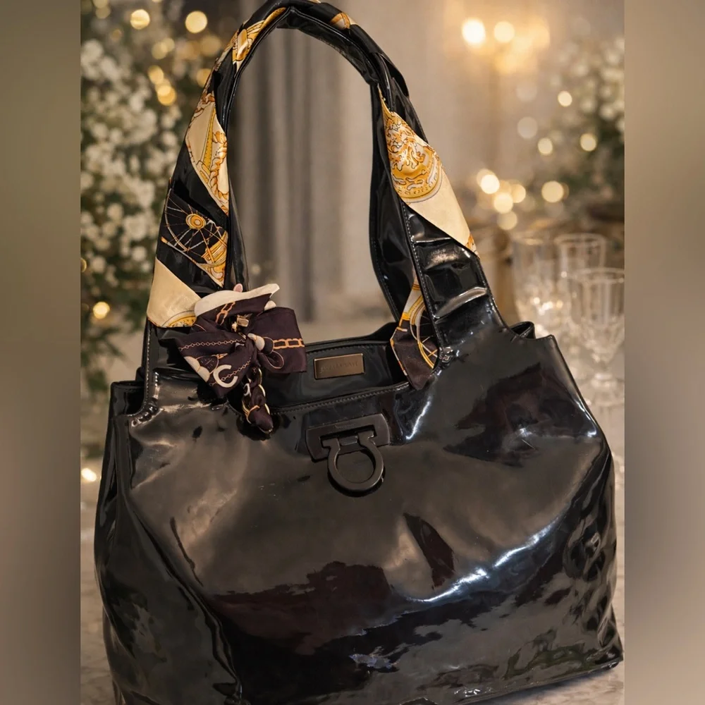 Salvatore Ferragamo Black Patent Leather Gancini LARGE Tote/ Shoulder Bag